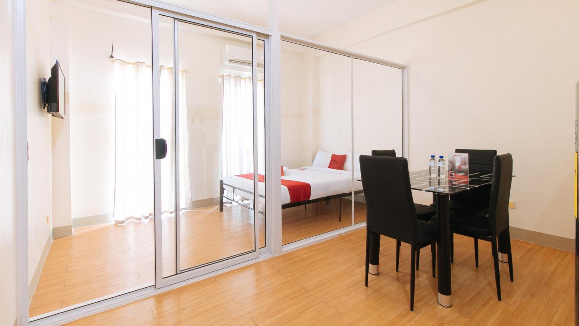 Paranaque City Reddoorz Plus At Alpina Heights Paranaque מראה חיצוני תמונה
