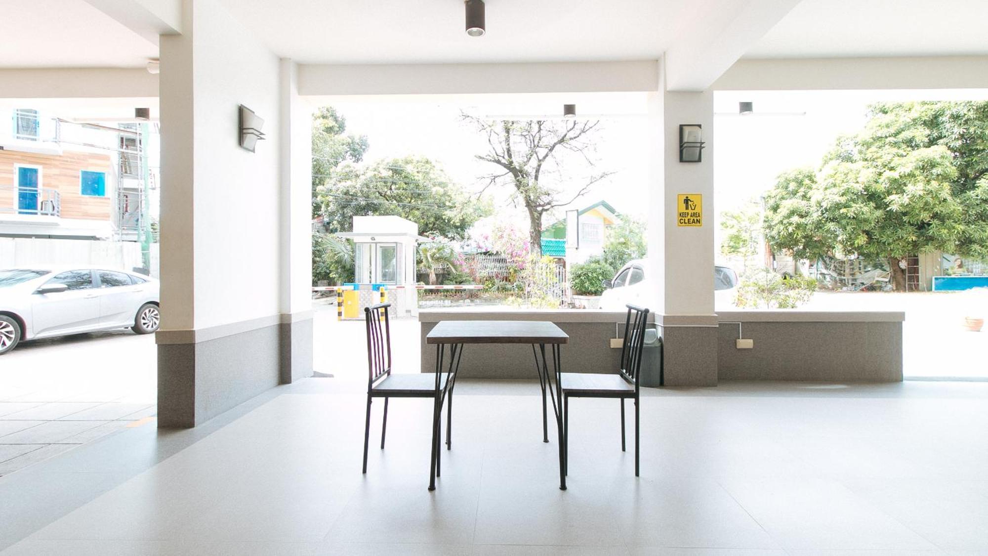Paranaque City Reddoorz Plus At Alpina Heights Paranaque מראה חיצוני תמונה